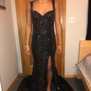 Alyse Paris prom dress